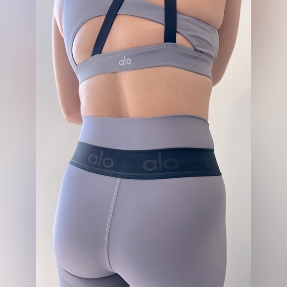 Alo Yoga purple dusk set 💜 Repose bra size S + airlift fitness legging size XS - Picture 3 of 7